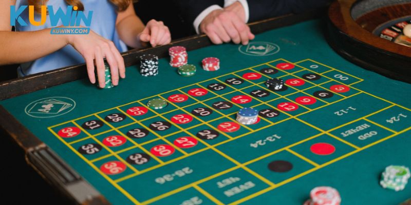 Đọc bảng điểm cùng payout để xác định đúng khoản trả mỗi ván